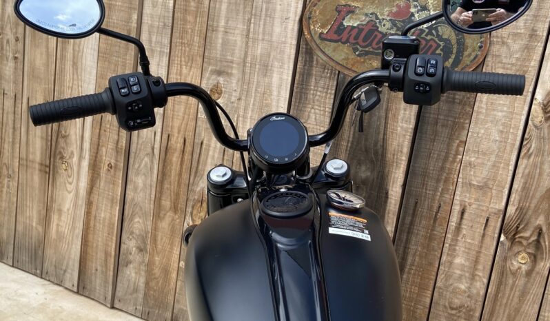 INDIAN CHIEF BOBBER DARK HORSE lleno