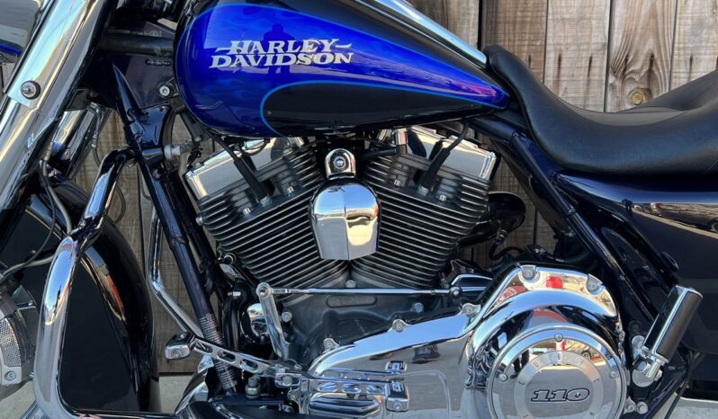 HARLEY DAVIDSON ROAD KING SCREAMING EAGLE lleno