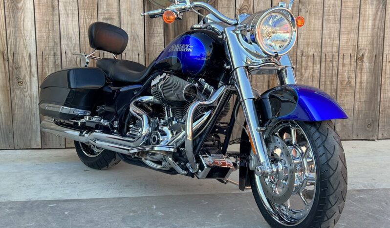 HARLEY DAVIDSON ROAD KING SCREAMING EAGLE lleno