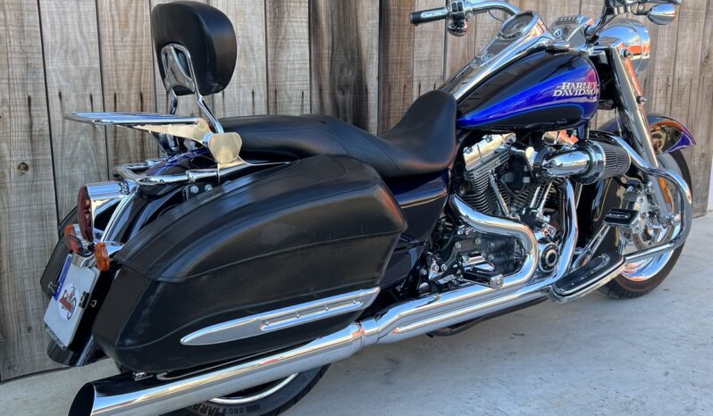 HARLEY DAVIDSON ROAD KING SCREAMING EAGLE lleno