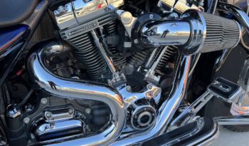 HARLEY DAVIDSON ROAD KING SCREAMING EAGLE lleno