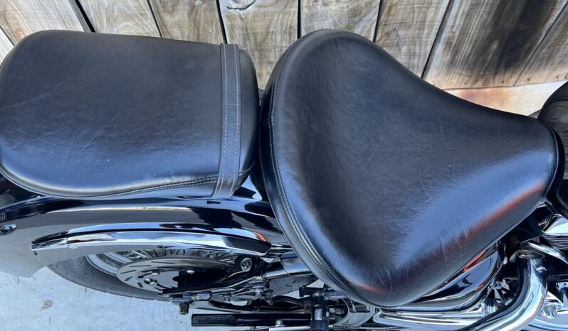 YAMAHA XVS1100 DRAG STAR CLASSIC lleno