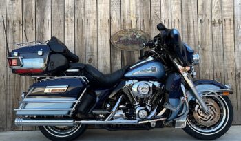 HARLEY DAVIDSON ELECTRA GLIDE ULTRA LIMITED “PEACE OFFICER” lleno
