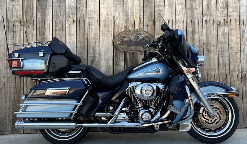 HARLEY DAVIDSON ELECTRA GLIDE ULTRA LIMITED “PEACE OFFICER” lleno