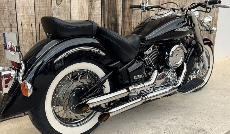 YAMAHA XVS1100 DRAG STAR CLASSIC lleno