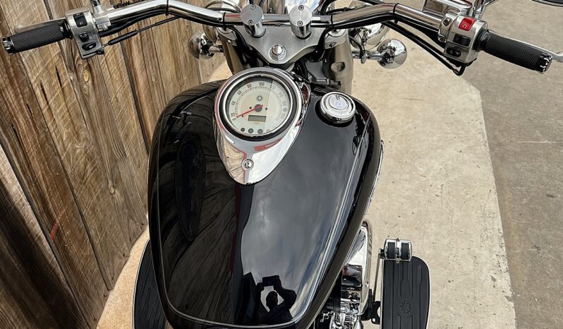 YAMAHA XVS1100 DRAG STAR CLASSIC lleno