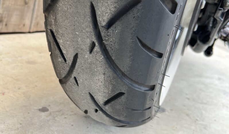 YAMAHA XVS1100 DRAG STAR CLASSIC lleno