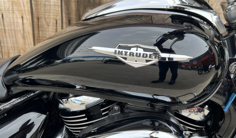 SUZUKI M800 INTRUDER A2 lleno