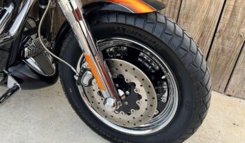 HARLEY DAVIDSON DYNA FAT BOB CVO lleno
