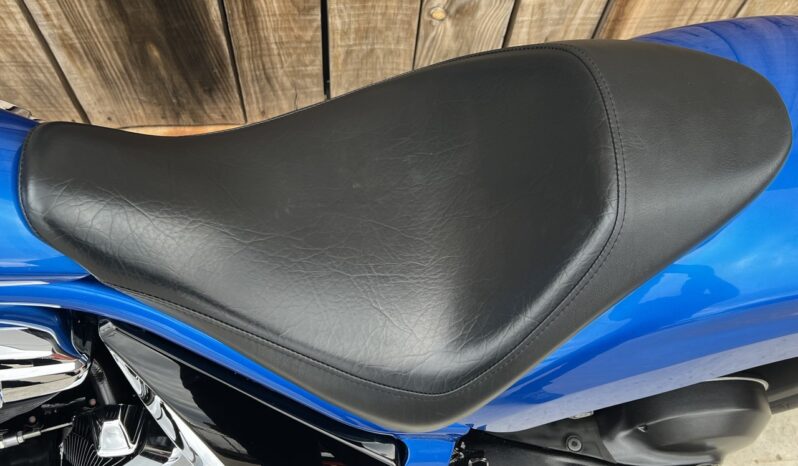 HONDA VT1300CX FURY lleno