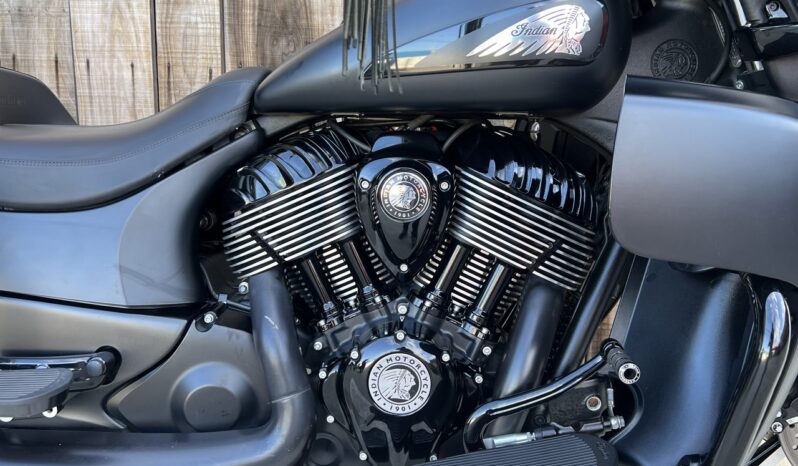 INDIAN ROADMASTER DARK HORSE lleno