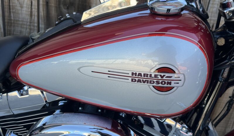 HARLEY DAVIDSON HERITAGE SOFTAIL CLASSIC lleno