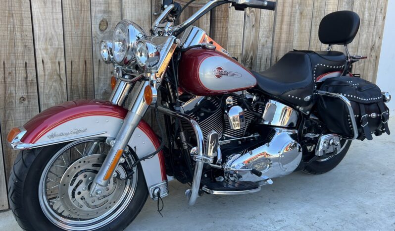 HARLEY DAVIDSON HERITAGE SOFTAIL CLASSIC lleno