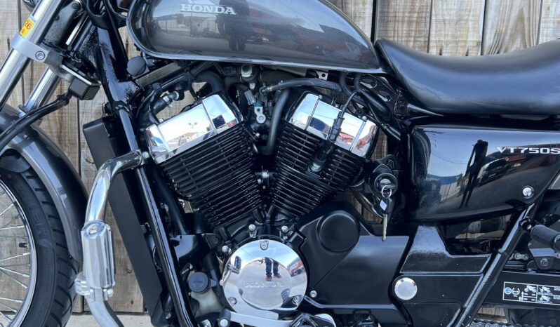 HONDA VT750 S A2 lleno