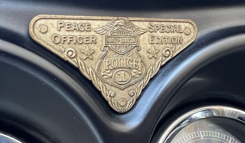HARLEY DAVIDSON ELECTRA GLIDE ULTRA LIMITED “PEACE OFFICER” lleno
