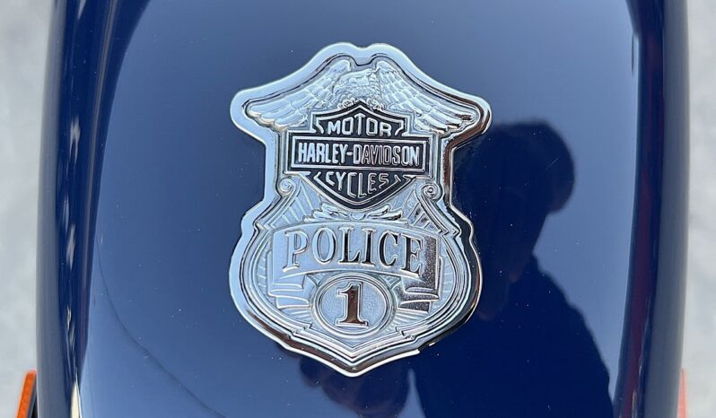 HARLEY DAVIDSON ELECTRA GLIDE ULTRA LIMITED “PEACE OFFICER” lleno