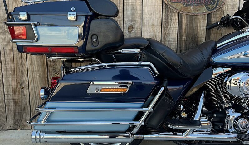 HARLEY DAVIDSON ELECTRA GLIDE ULTRA LIMITED “PEACE OFFICER” lleno