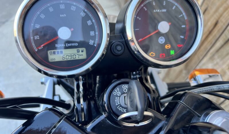 ROYAL ENFIELD INTERCEPTOR 650 lleno