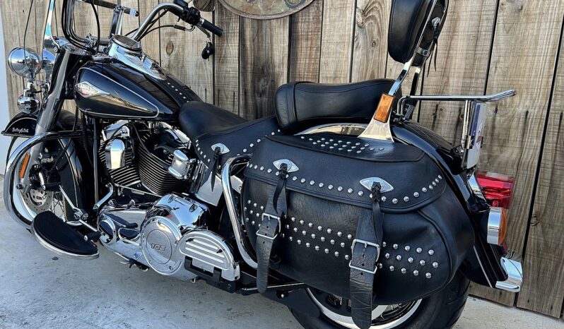 HARLEY DAVIDSON HERITAGE SOFTAIL CLASSIC lleno
