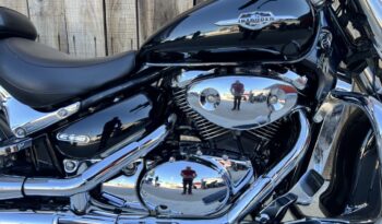 SUZUKI C800 INTRUDER lleno