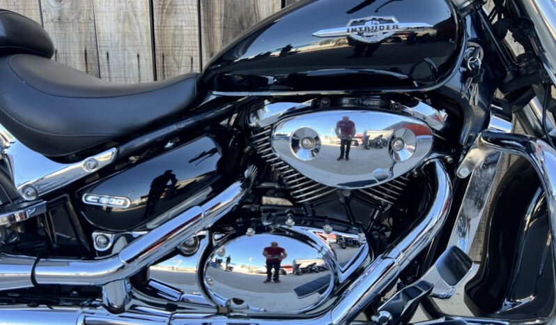 SUZUKI C800 INTRUDER lleno