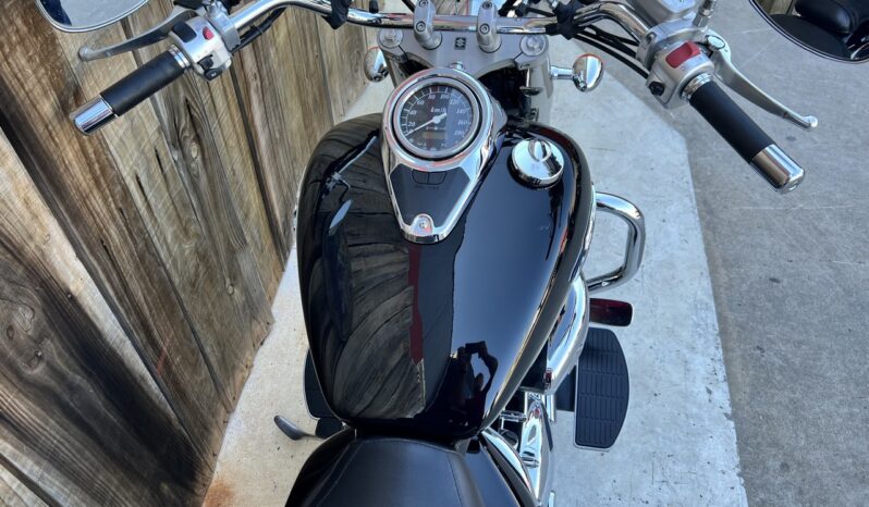 SUZUKI C800 INTRUDER lleno