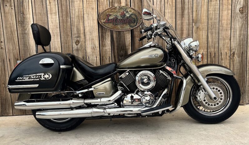 YAMAHA XVS1100 DRAG STAR CLASSIC lleno