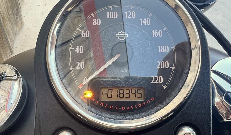 HARLEY DAVIDSON DYNA STREET BOB LIMITED lleno