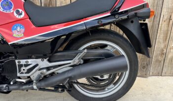 KAWASAKI GPZ900R lleno