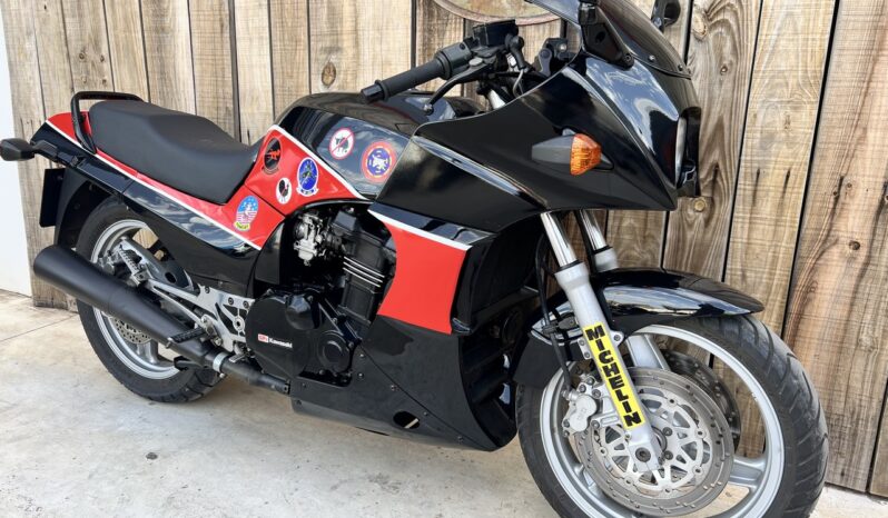 KAWASAKI GPZ900R lleno
