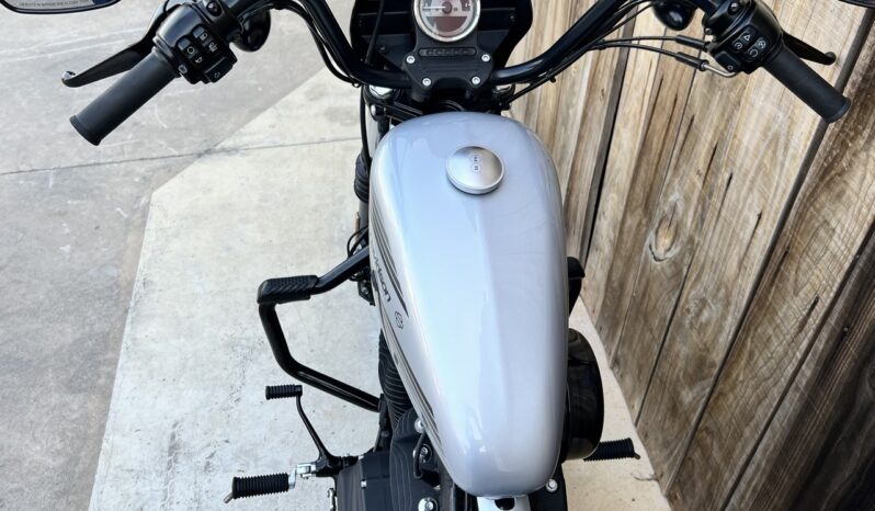 HARLEY DAVIDSON XL1200 IRON A2 lleno