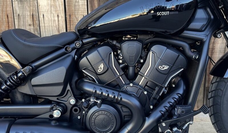 INDIAN SCOUT BOBBER 1250 KM 0 lleno
