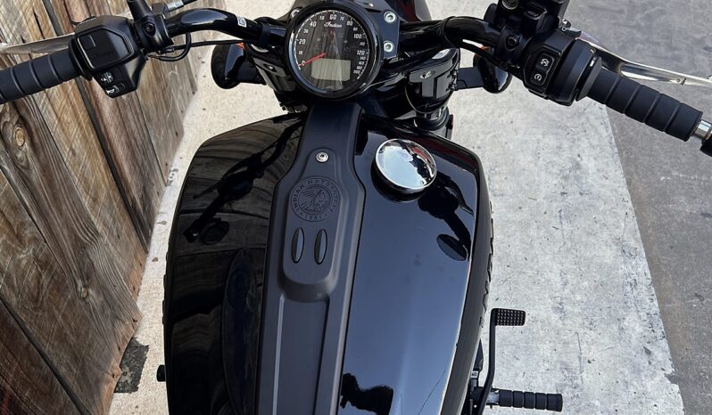 INDIAN SCOUT BOBBER 1250 KM 0 lleno
