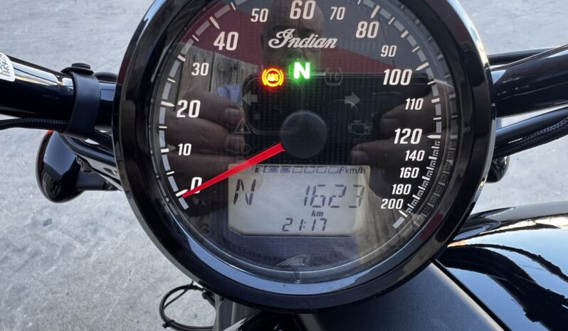 INDIAN SCOUT BOBBER 1250 KM 0 lleno