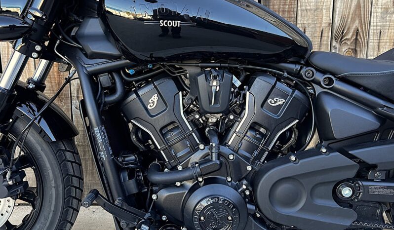 INDIAN SCOUT BOBBER 1250 KM 0 lleno