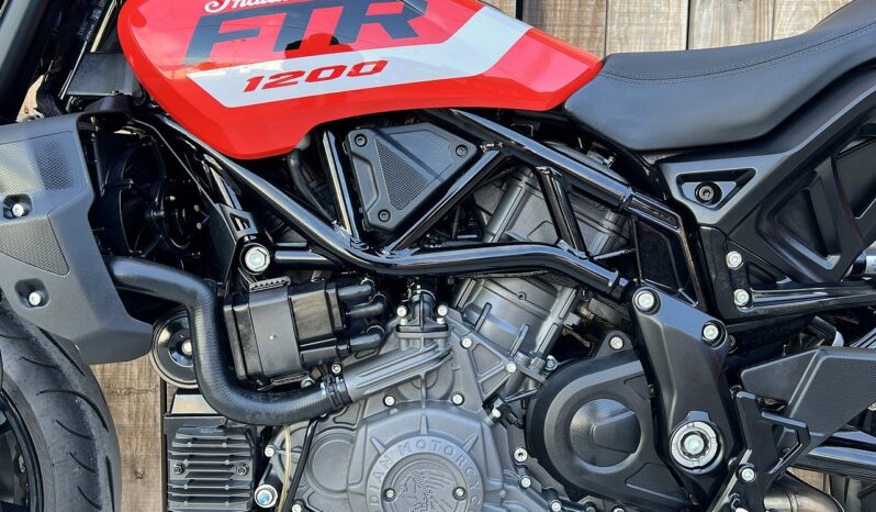 INDIAN FTR1200 lleno