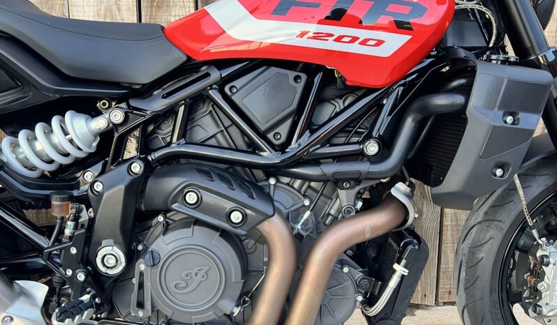 INDIAN FTR1200 lleno