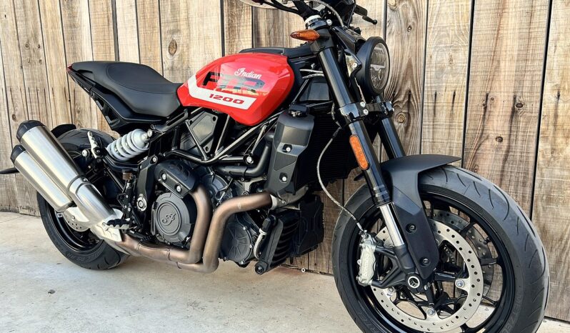 INDIAN FTR1200 lleno