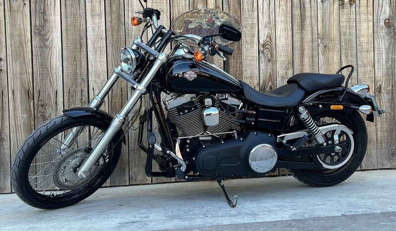 HARLEY DAVIDSON DYNA WIDE GLIDE lleno