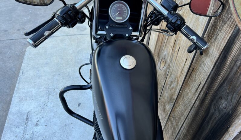HARLEY DAVIDSON XL883 IRON A2 lleno