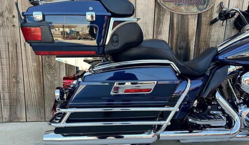 HARLEY DAVIDSON ELECTRA GLIDE ULTRA CLASSIC lleno