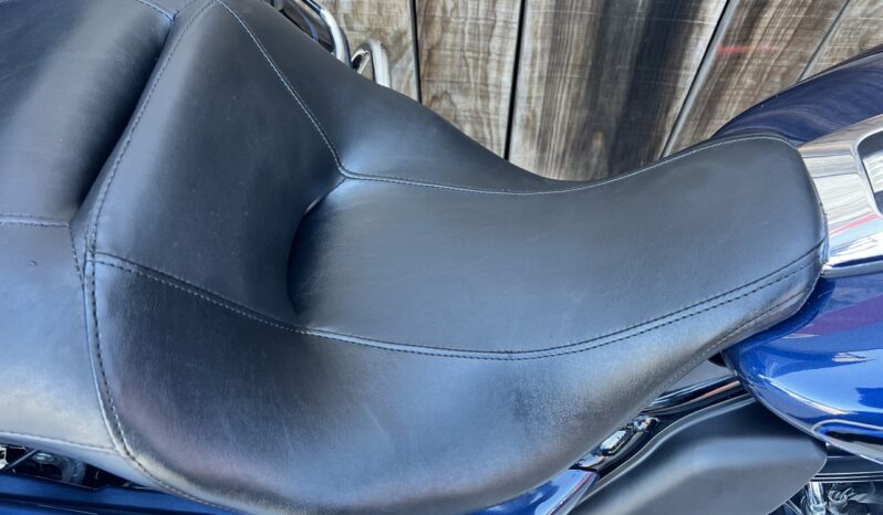 HARLEY DAVIDSON ELECTRA GLIDE ULTRA CLASSIC lleno