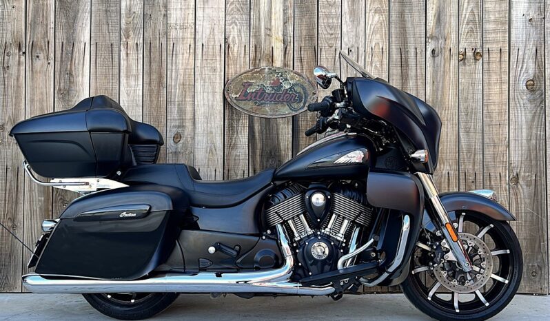 INDIAN ROADMASTER DARK HORSE lleno
