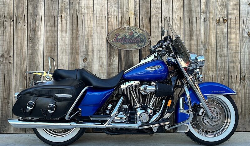 HARLEY DAVIDSON ROAD KING CLASSIC lleno