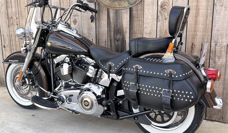 HARLEY DAVIDSON HERITAGE SOFTAIL CLASSIC 110TH lleno