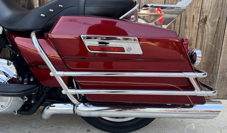 HARLEY DAVIDSON FLHR ROAD KING lleno