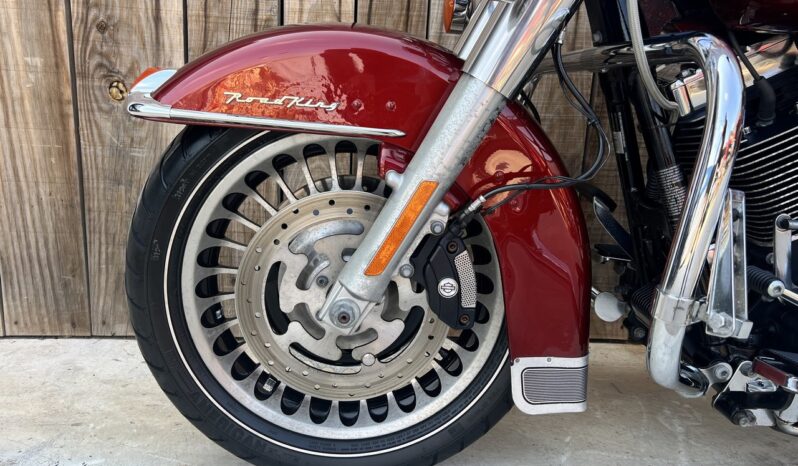 HARLEY DAVIDSON FLHR ROAD KING lleno