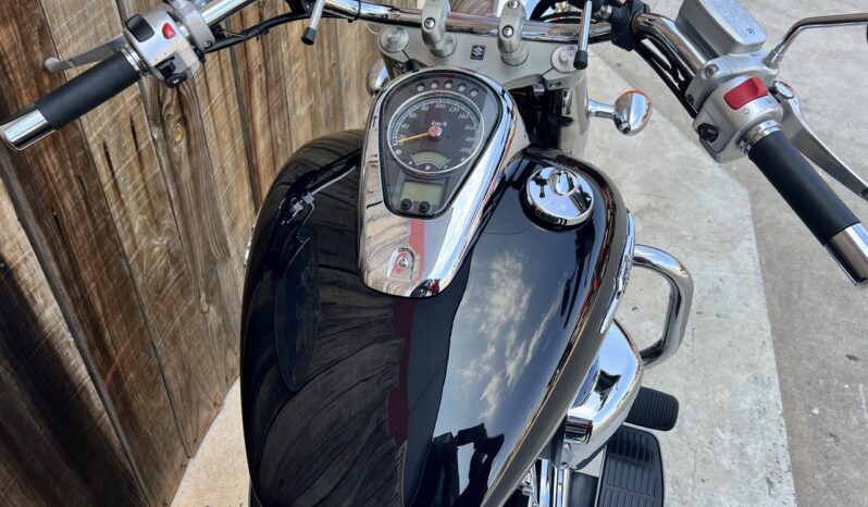 SUZUKI C800 INTRUDER lleno