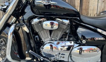 SUZUKI C800 INTRUDER lleno