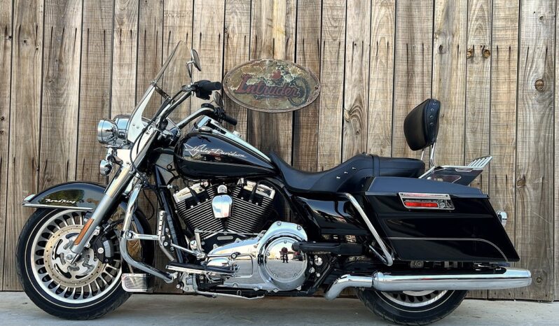 HARLEY DAVIDSON FLHR ROAD KING lleno